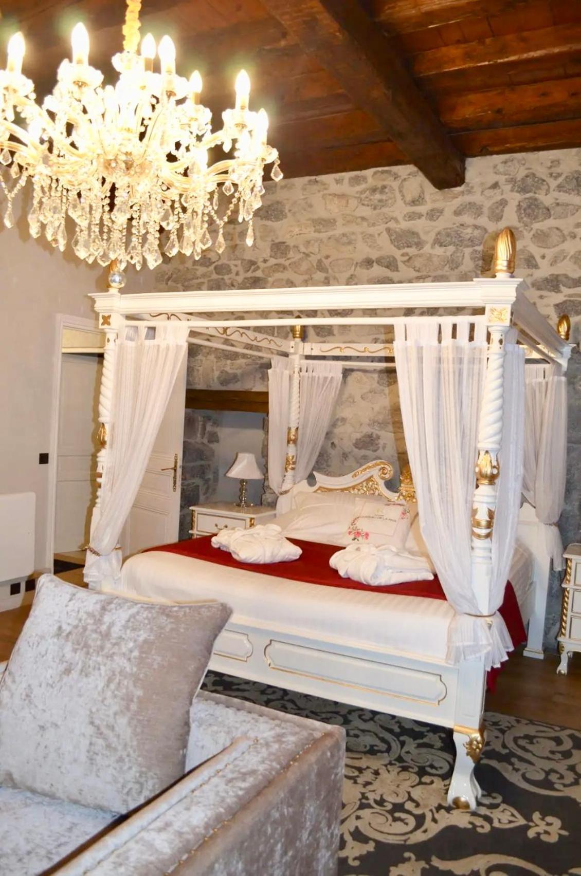 Chateau De La Rive - Suite Prestige - Chambre 2 Personnes Cruet Eksteriør billede