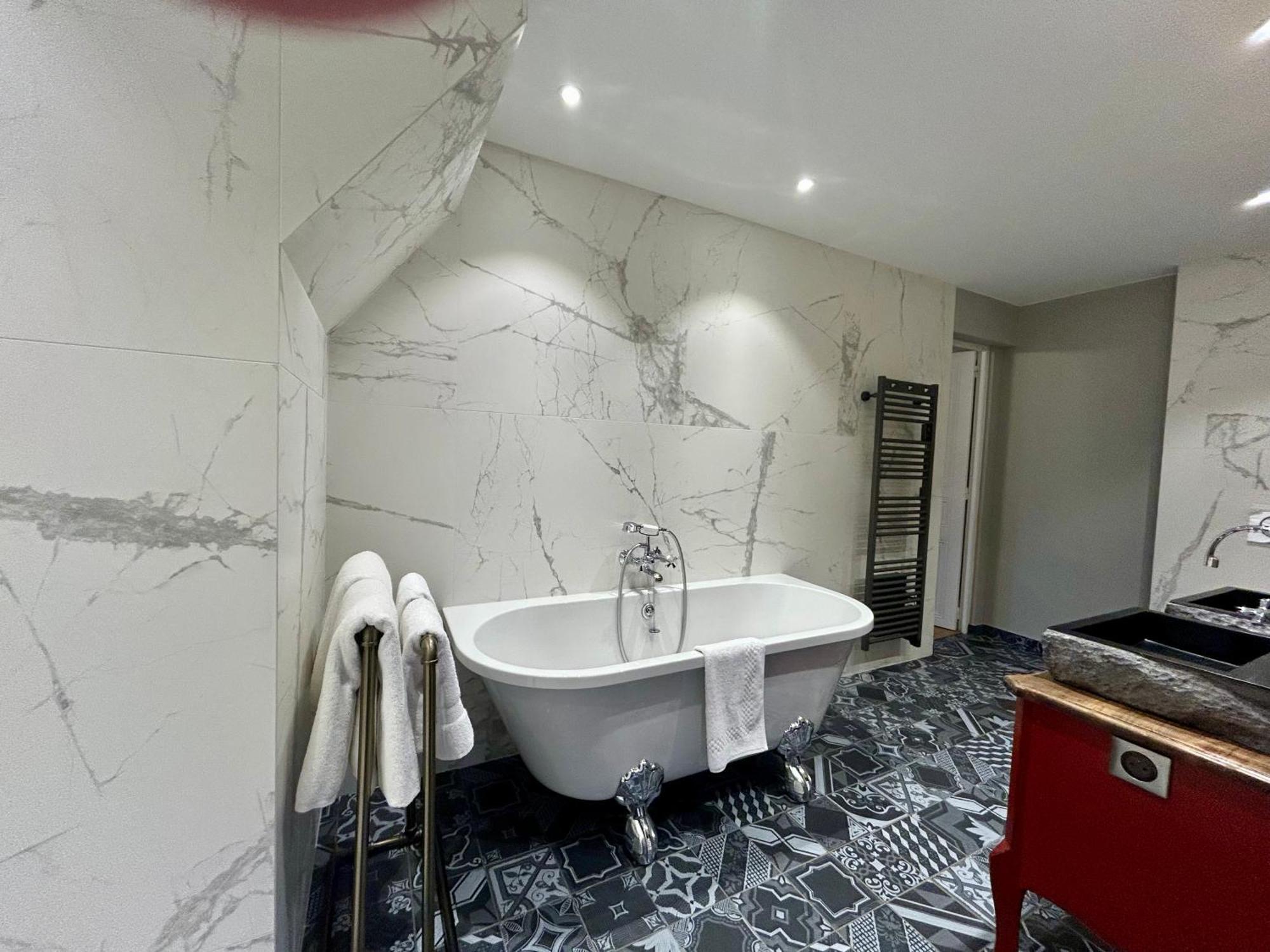 Chateau De La Rive - Suite Prestige - Chambre 2 Personnes Cruet Eksteriør billede