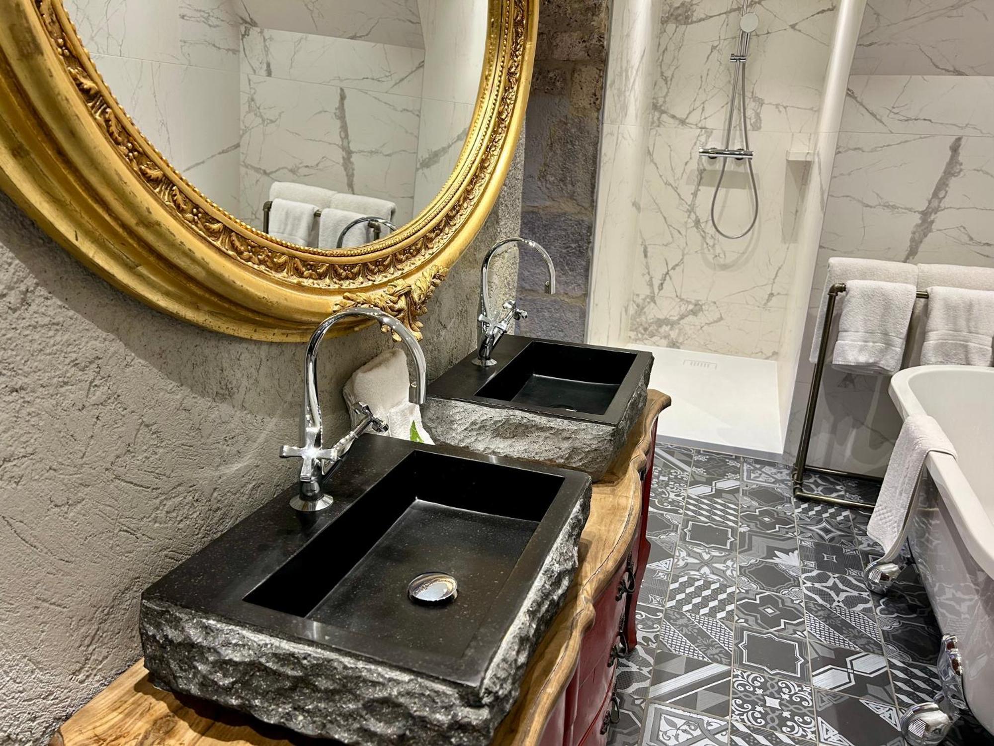 Chateau De La Rive - Suite Prestige - Chambre 2 Personnes Cruet Eksteriør billede